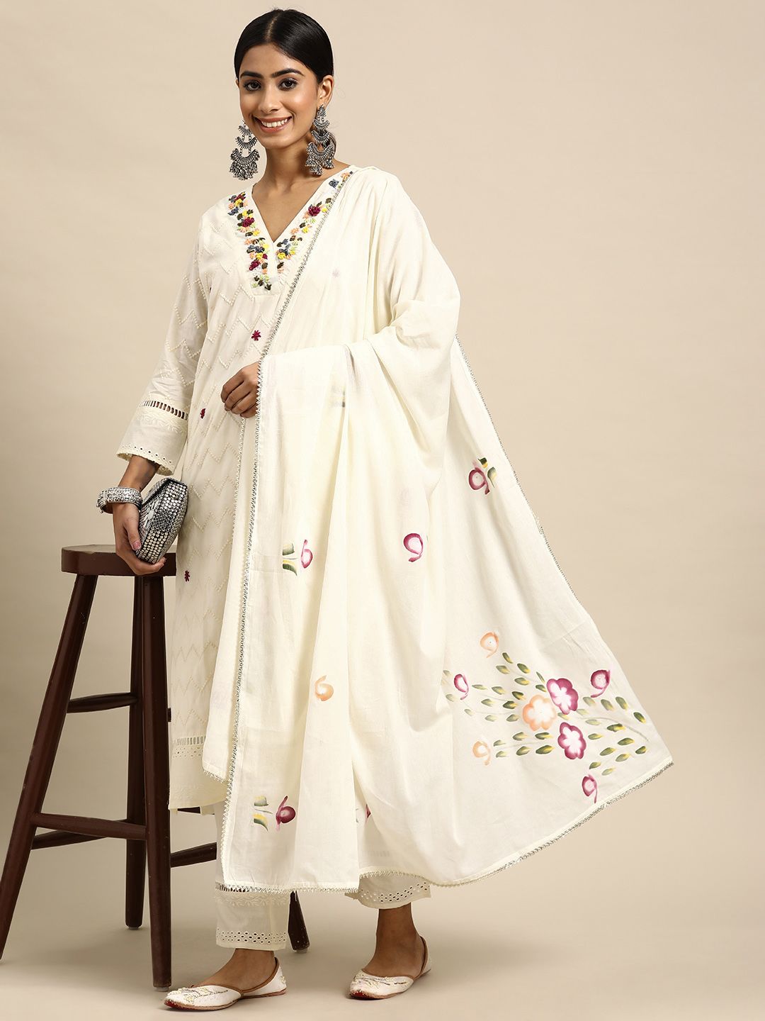 Sangria Women Embroidered Thread Work Pure Cotton Kurta with Trousers & With Dupatta