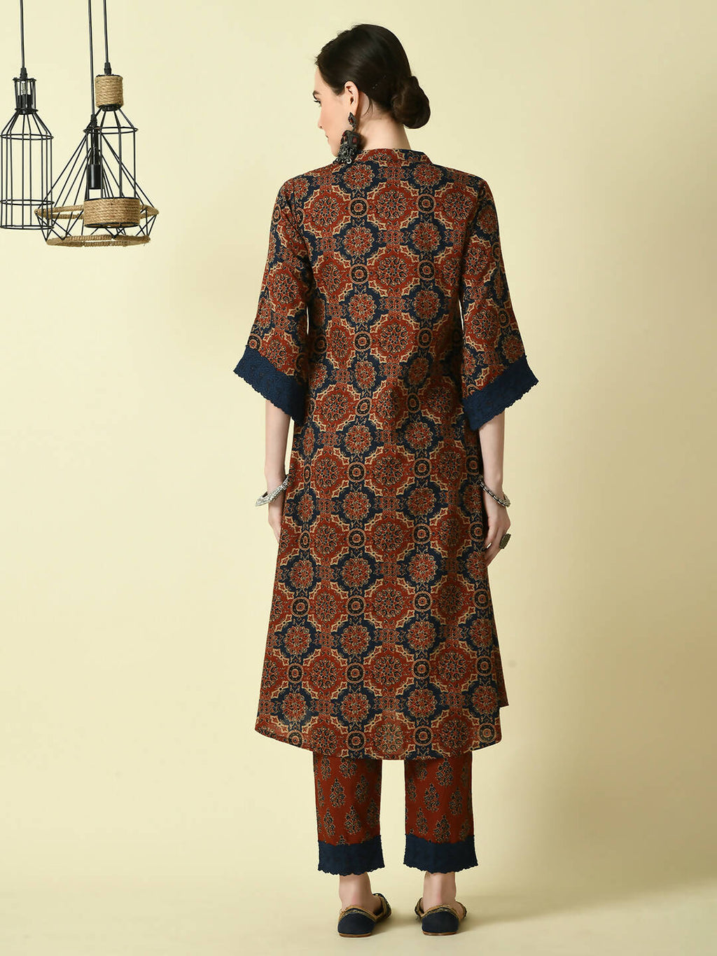 Myshka Women's Multi A-Line Kurta & Trousers