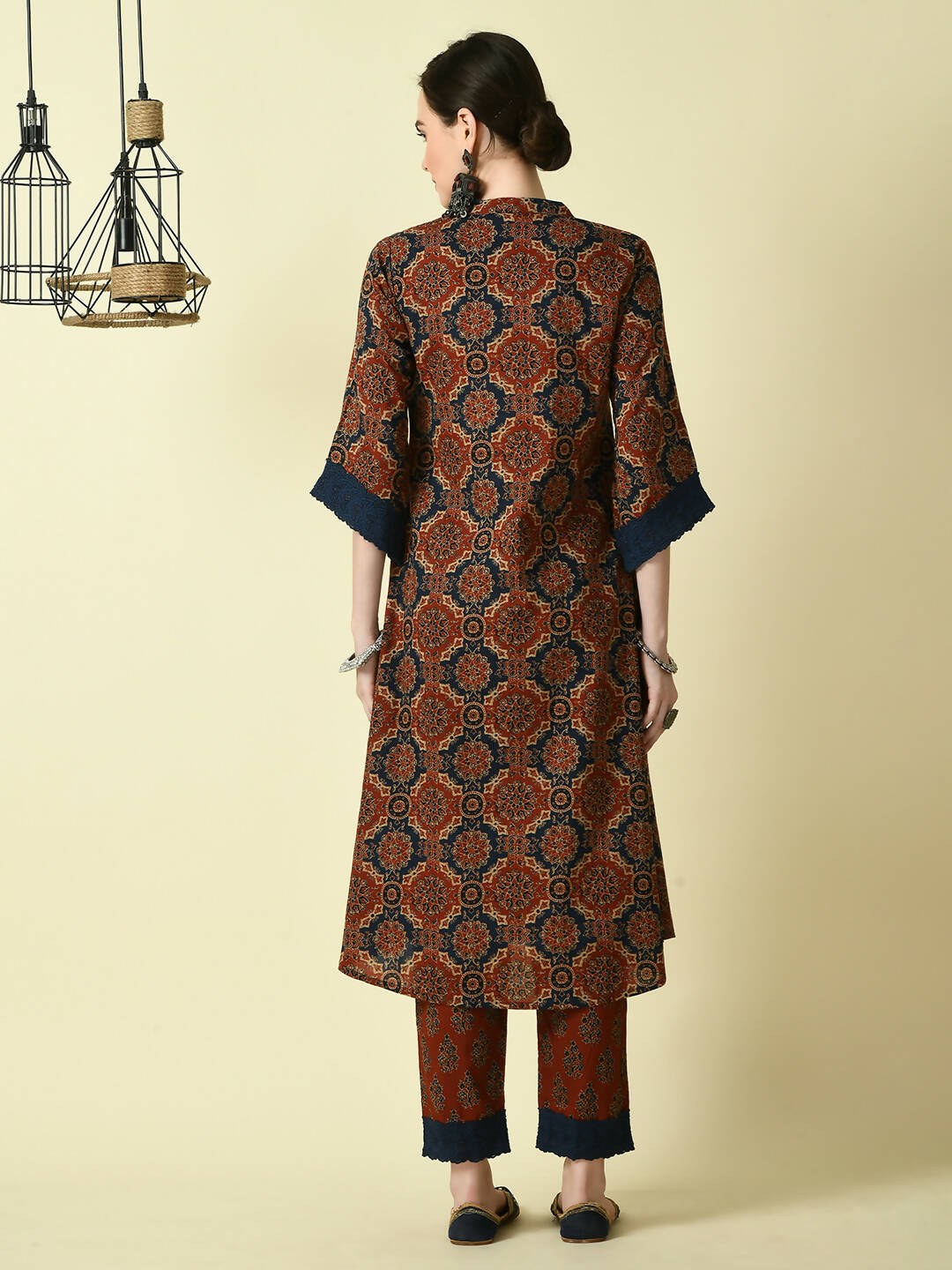 Myshka Women's Multi A-Line Kurta & Trousers