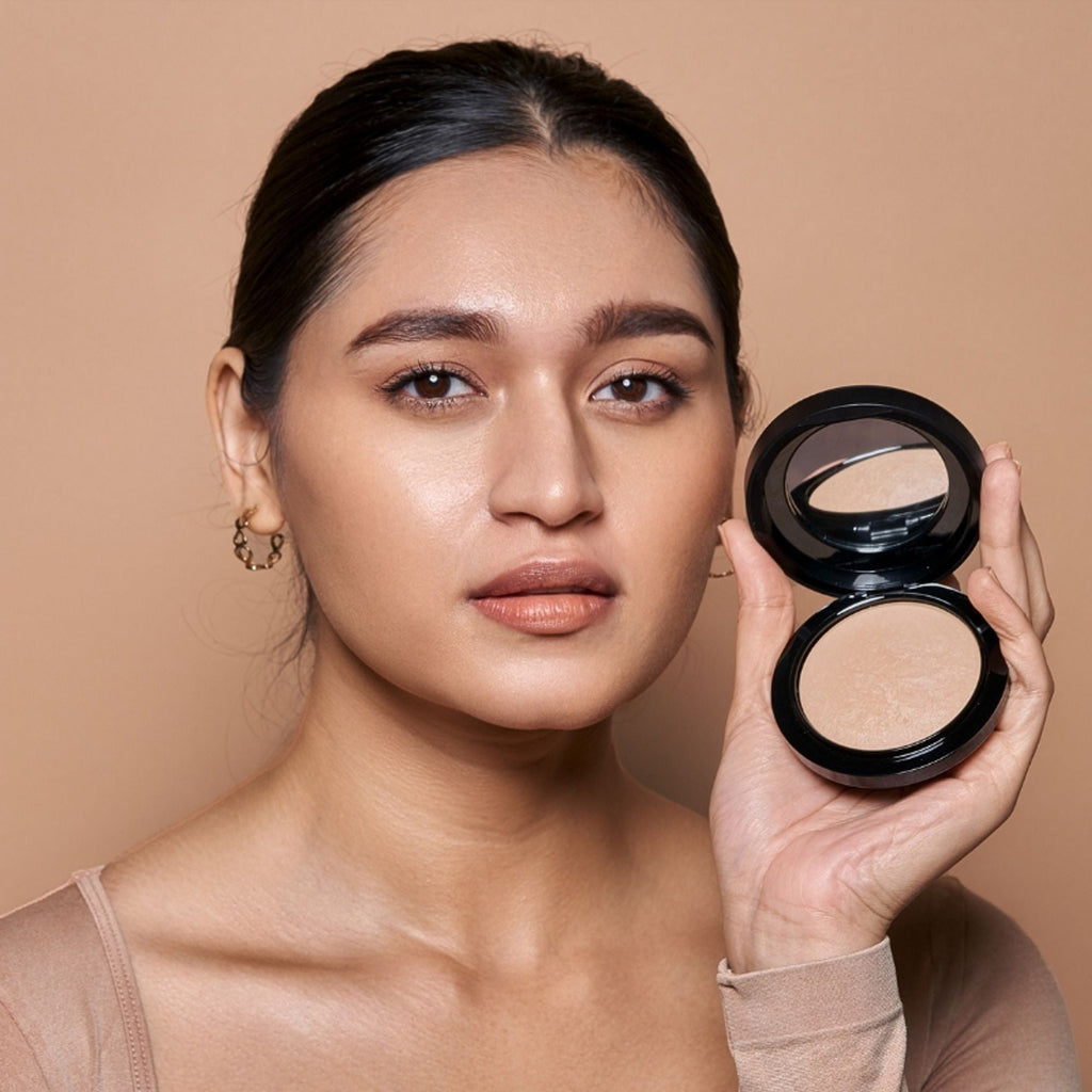 Europe Girl Mineralize Skin Finish Compact Powder - 20
