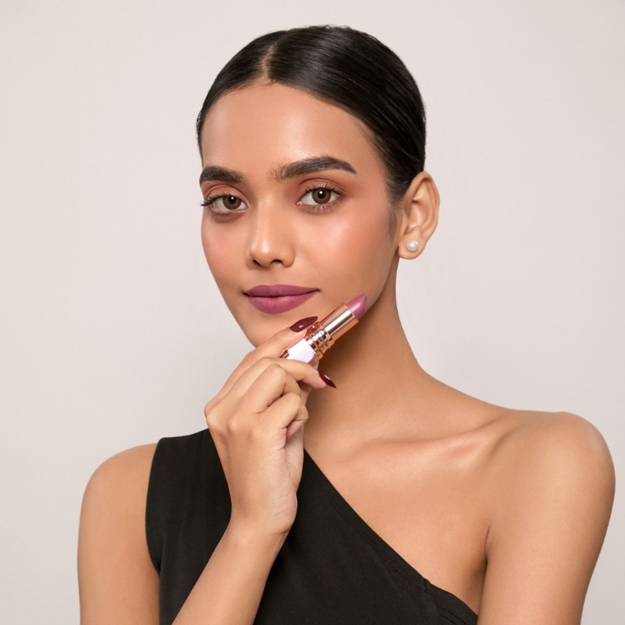 Europe Girl Silky Matte Lipstick - EG-04 Magenta