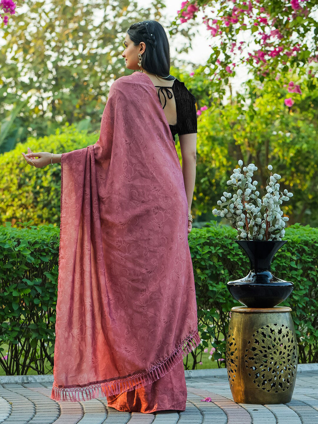 Tikhi Imli Floral Printed Embossed Ready to Wear Saree - Distacart