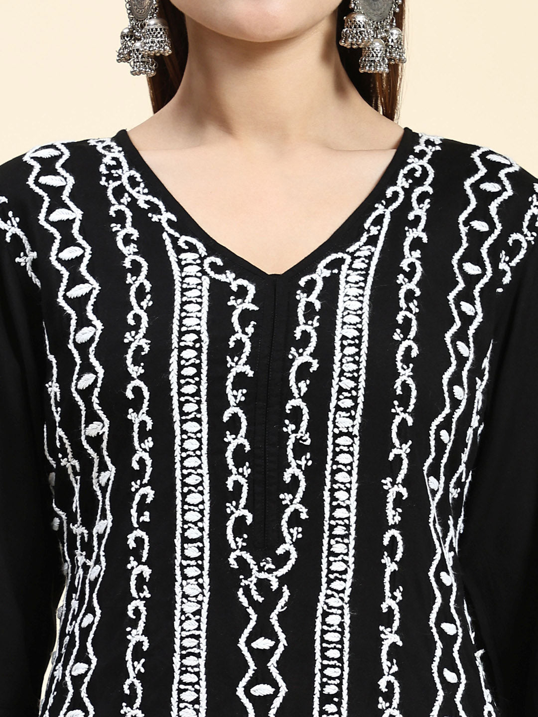 HOUSE OF KARI Ethnic Motifs Embroidered Chikankari Straight Kurta