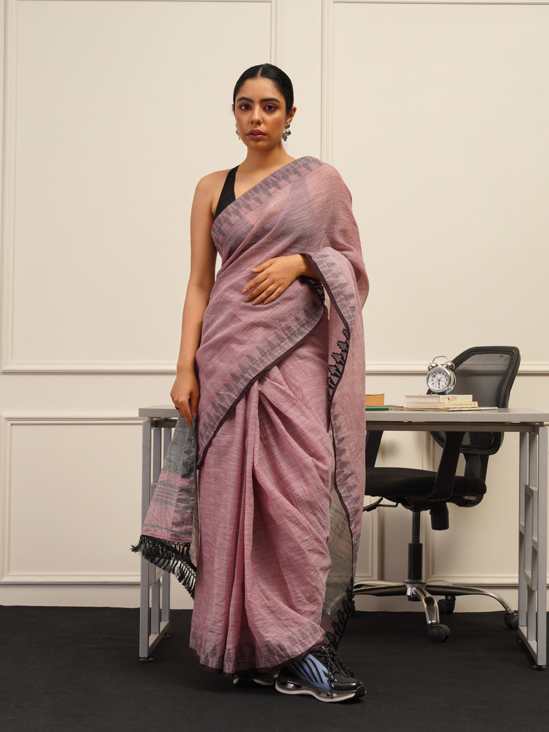 Tikhi Imli Woven Design Cotton Saree - Distacart