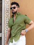 Miravan Men's Green Geomatric Printed Half Sleeve Slim Fit shirt