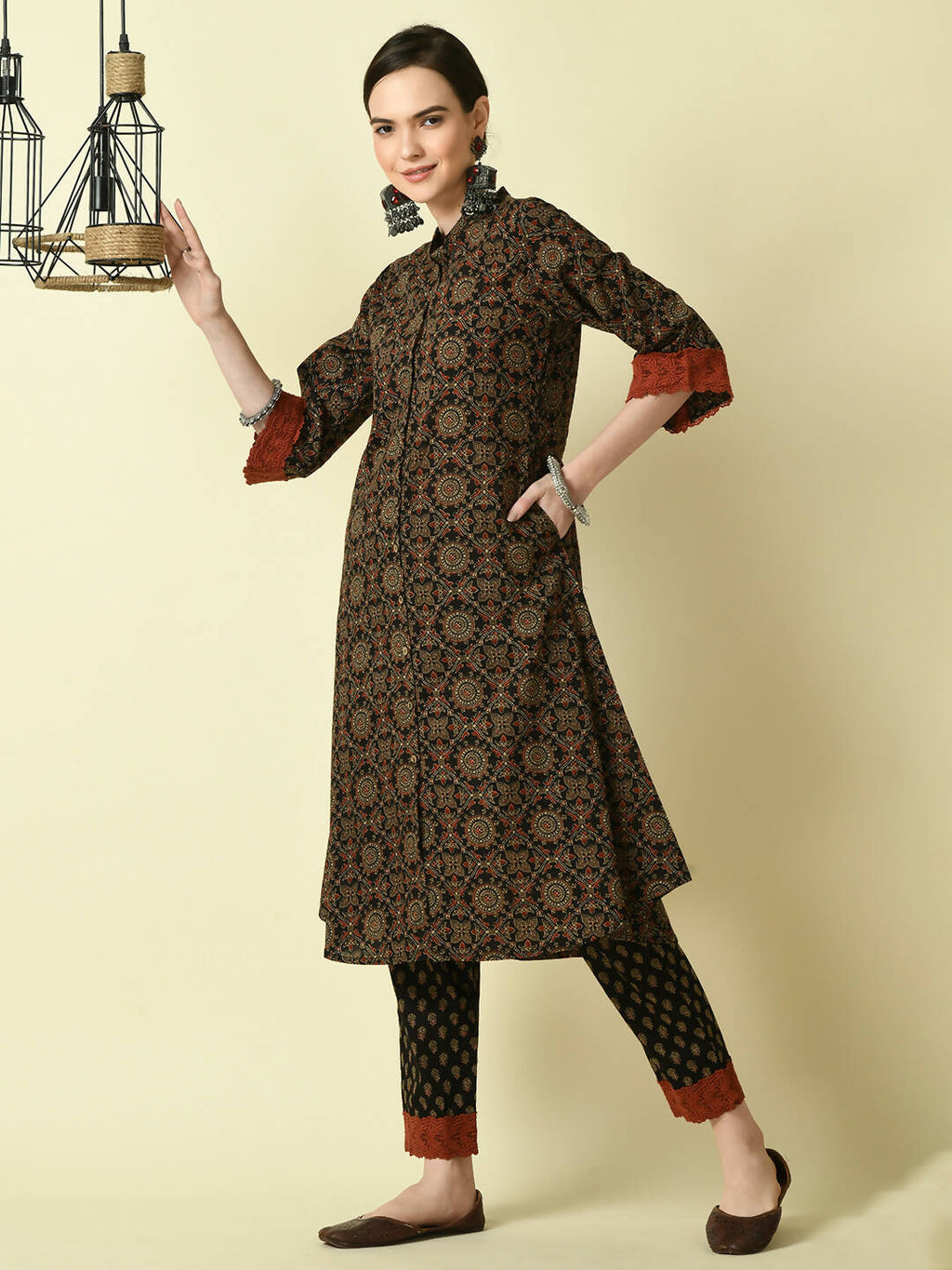 Myshka Women's Multi A-Line Kurta & Trousers
