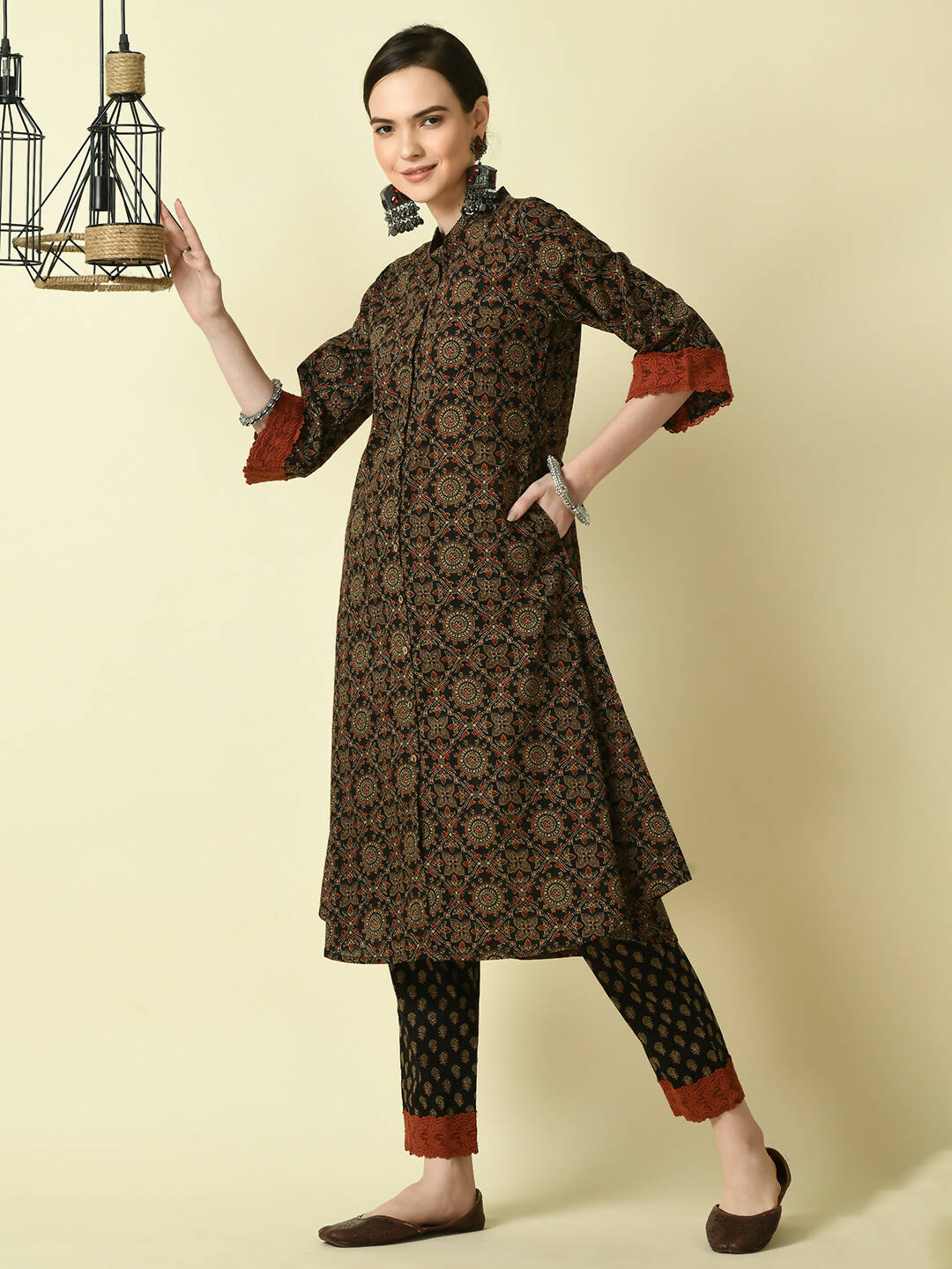 Myshka Women's Multi A-Line Kurta & Trousers