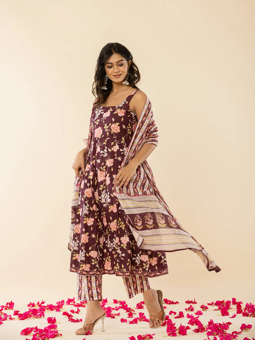 Yufta Brown Sleeveless Cotton Kurta With Dupatta Set
