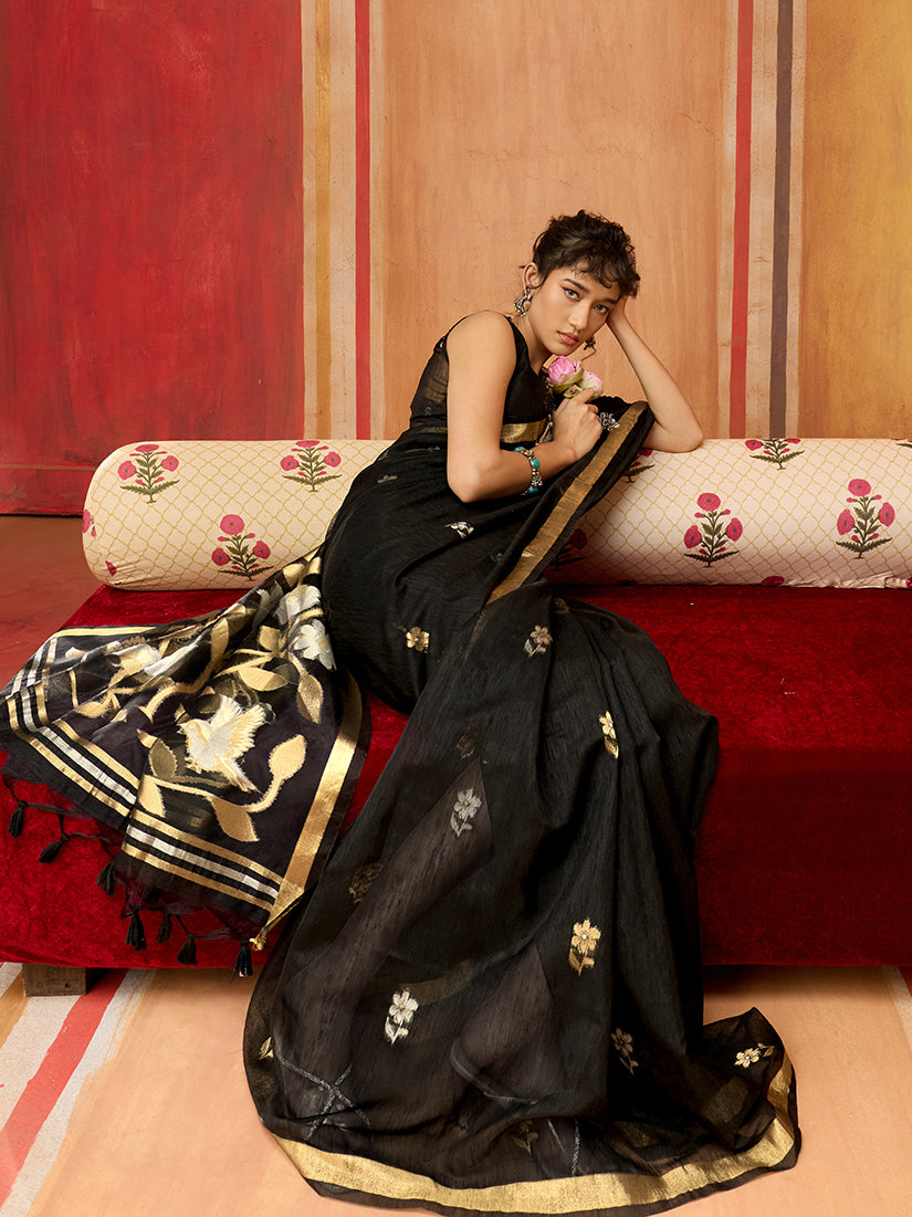 Monjolika Fashion Black Silk Blend woven Work Saree - Distacart