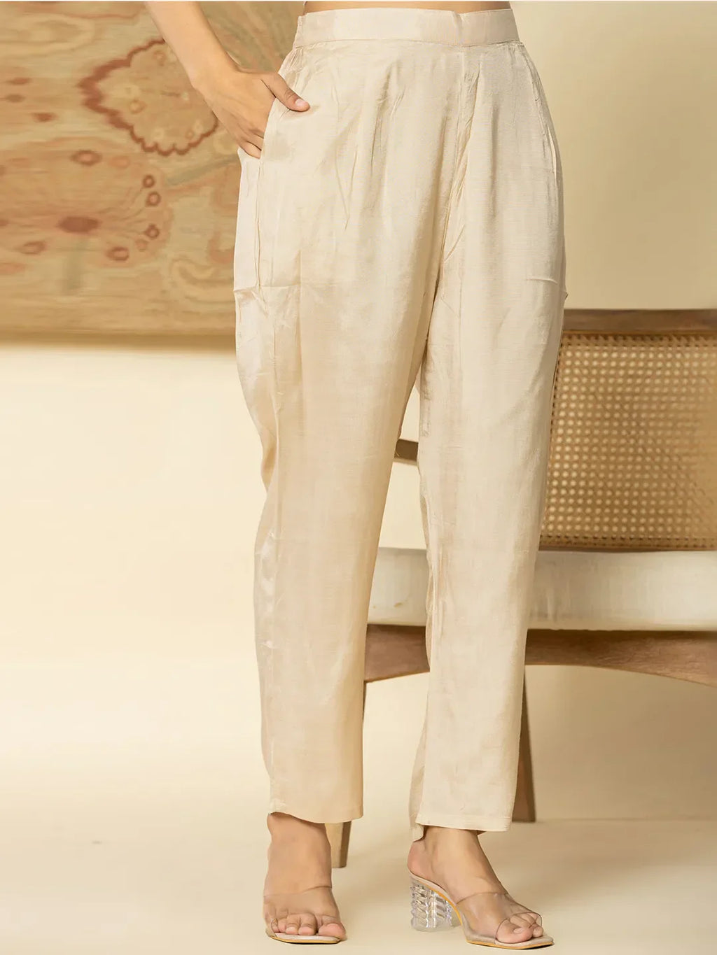 Yufta Oragnza Kurta Set With Pant And Dupatta Comes With Cotton Lining And Intricate Embroideries - Distacart