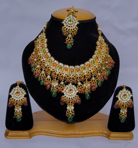 Joban Fashion Hand Made High Quality Gold Plated Base Metal Alloy Kundan Stone Studded Kundan Jewellery Set