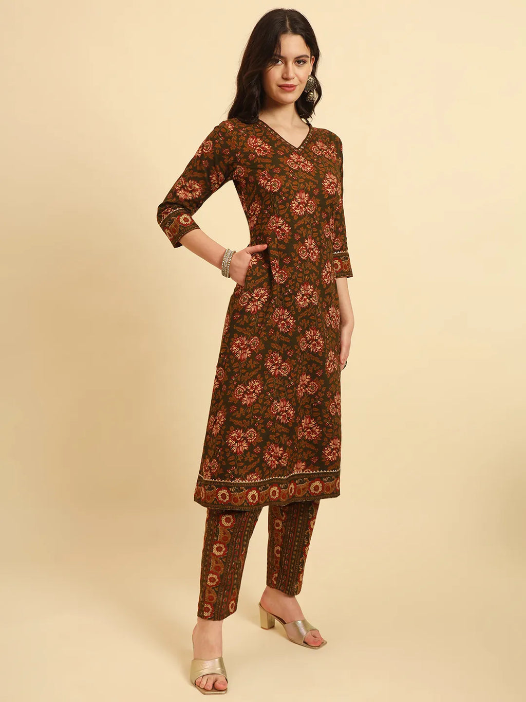 Yufta Green Pure Cotton Floral Sequins Work Kurta Set With Dupatta - Distacart