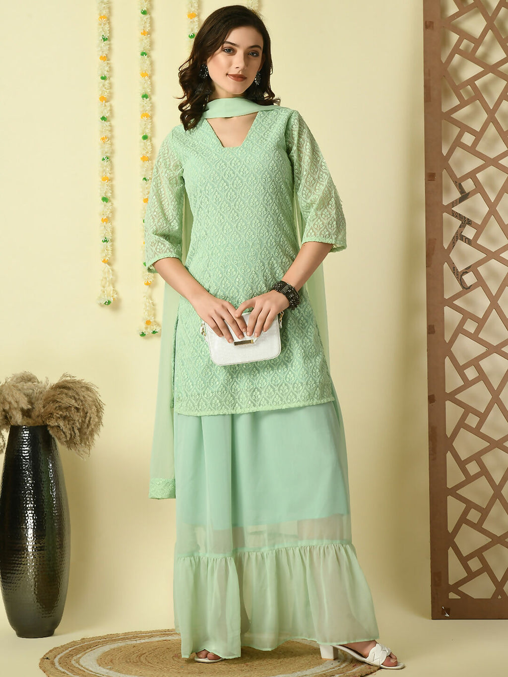 Myshka Women's Green Georgette Kurti & Skirt With Dupatta Party Sets