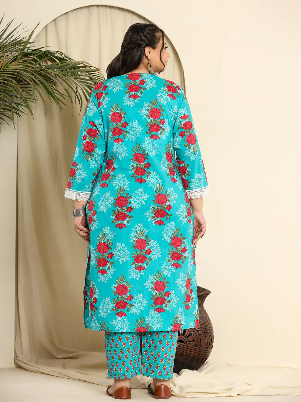 Yufta Pure Cotton Blue Kurta Dupatta Pant Set With Handwork