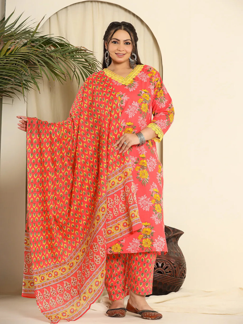 Yufta Pure Cotton Pink Kurta Dupatta Pant Set With Handwork