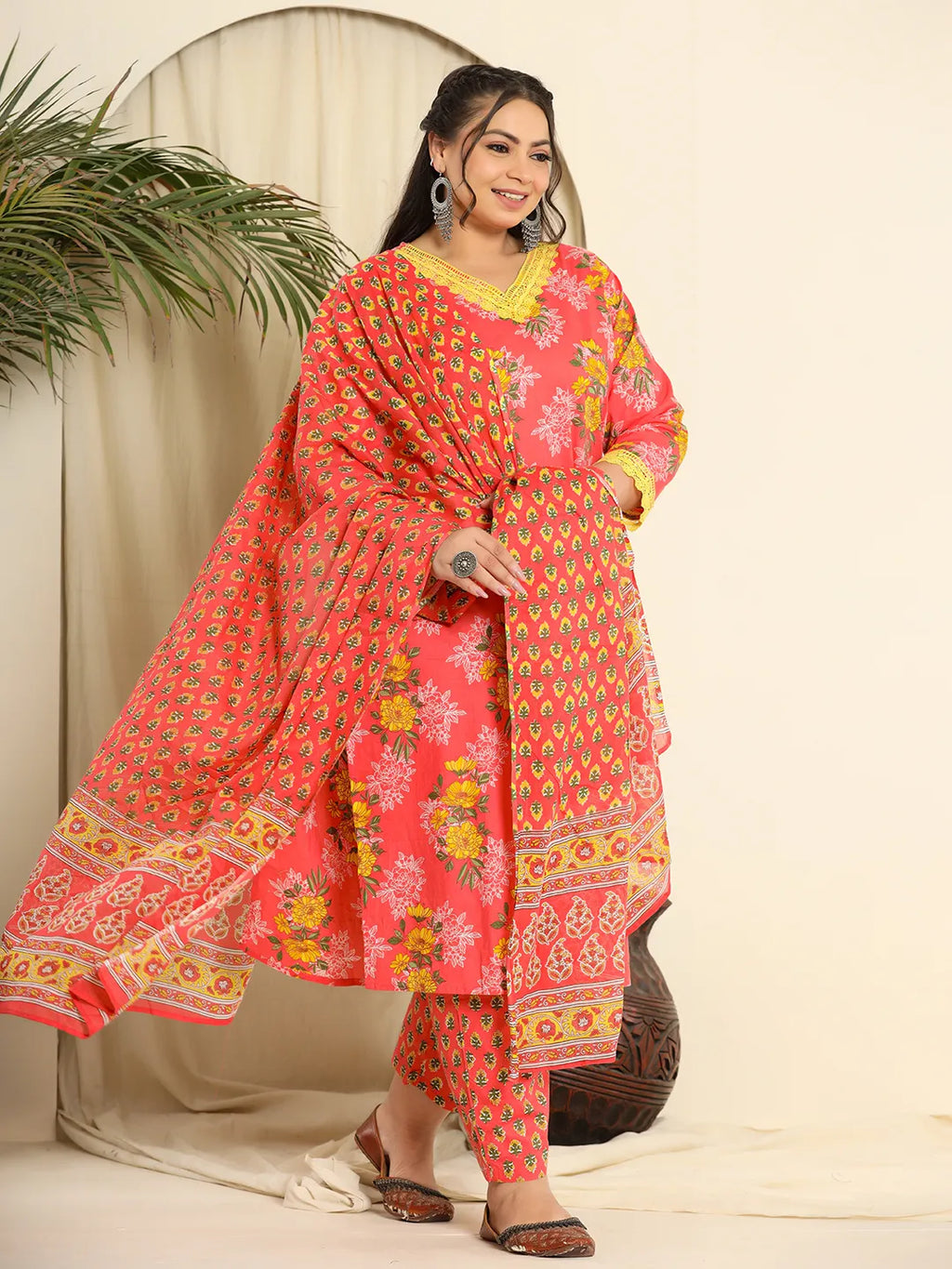 Yufta Pure Cotton Pink Kurta Dupatta Pant Set With Handwork