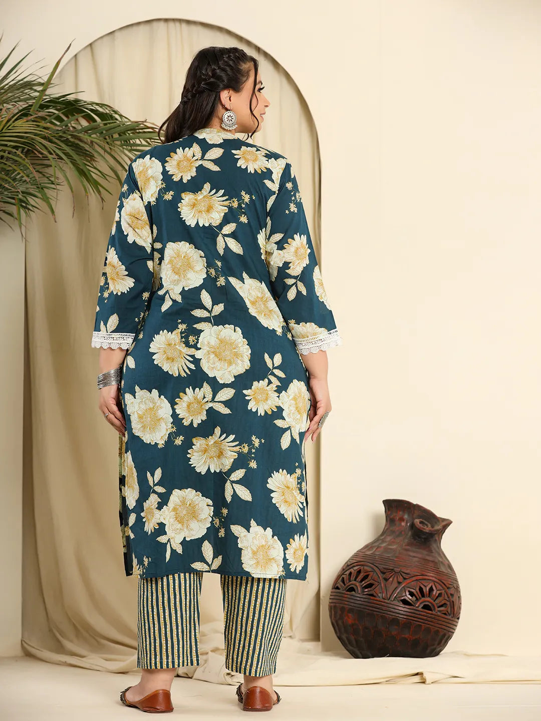Yufta Teal Blue Pure Cotton Kurta Dupatta Pant Set With Handwork