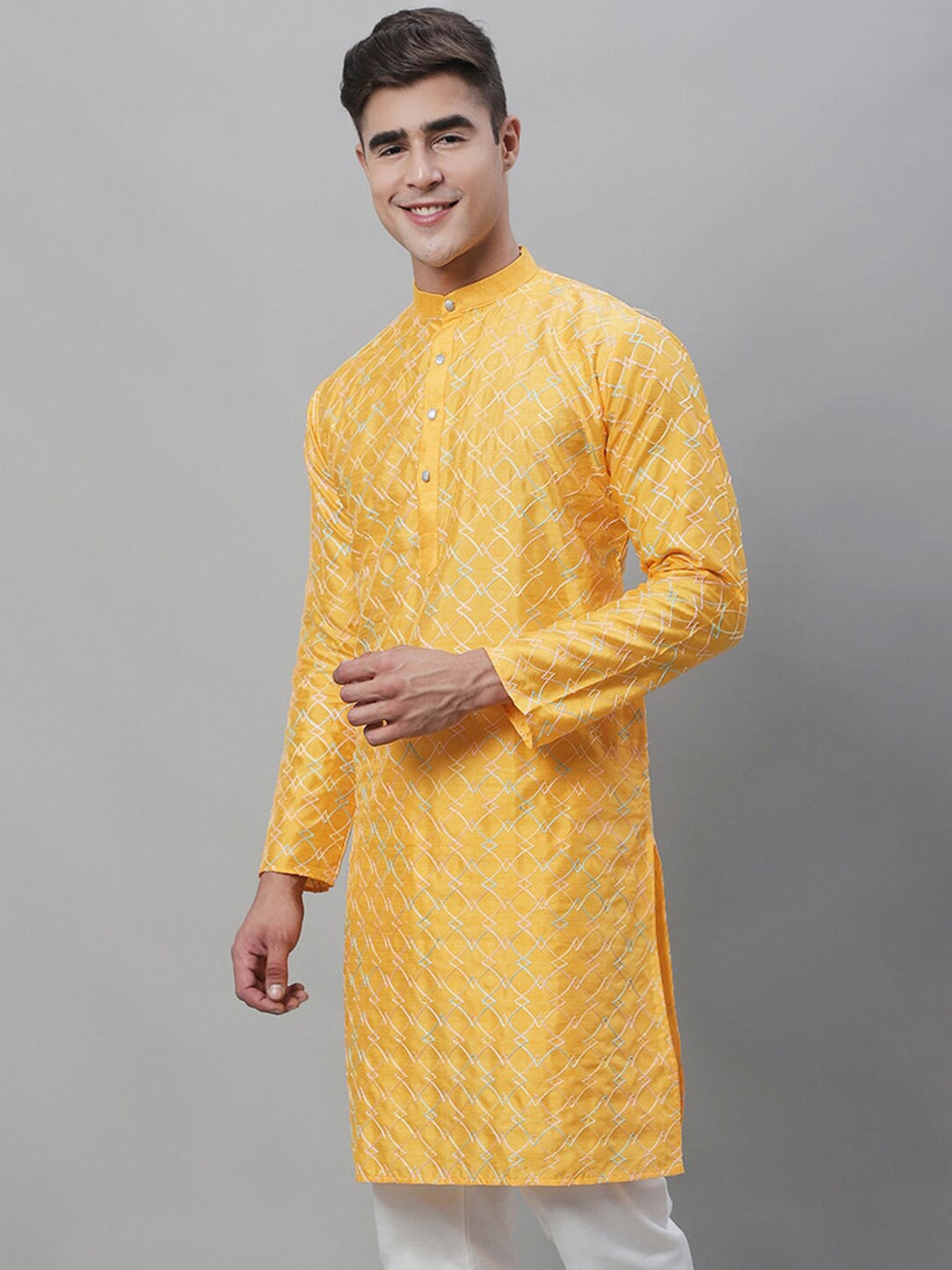 Sojanya Geometric Embroidered Thread Work Cotton Silk Kurta