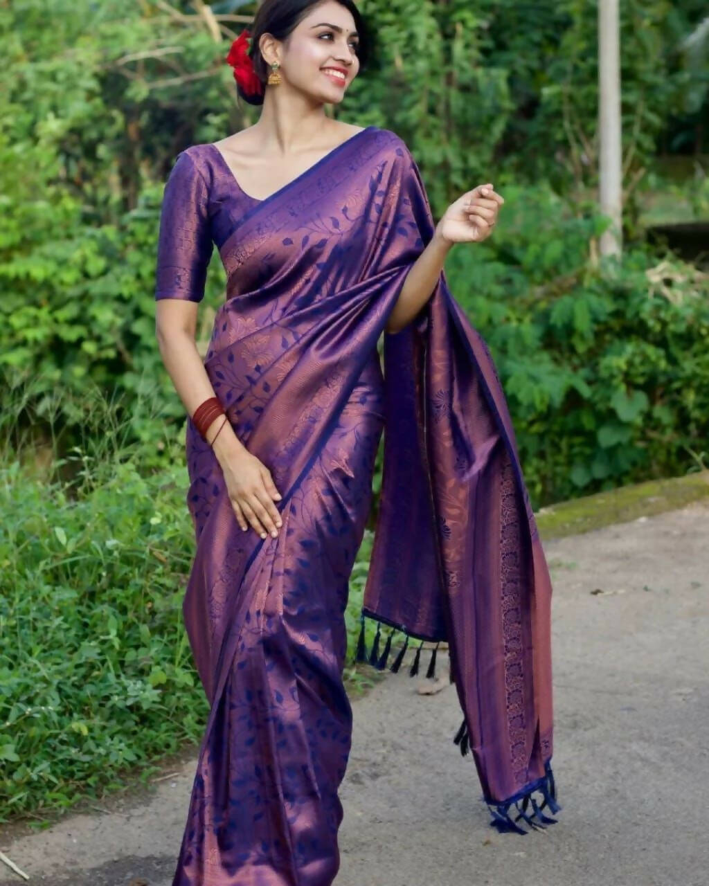 DEIANA'S Beautiful Designer Golden zari Soft Lichi Silk Saree - Purple