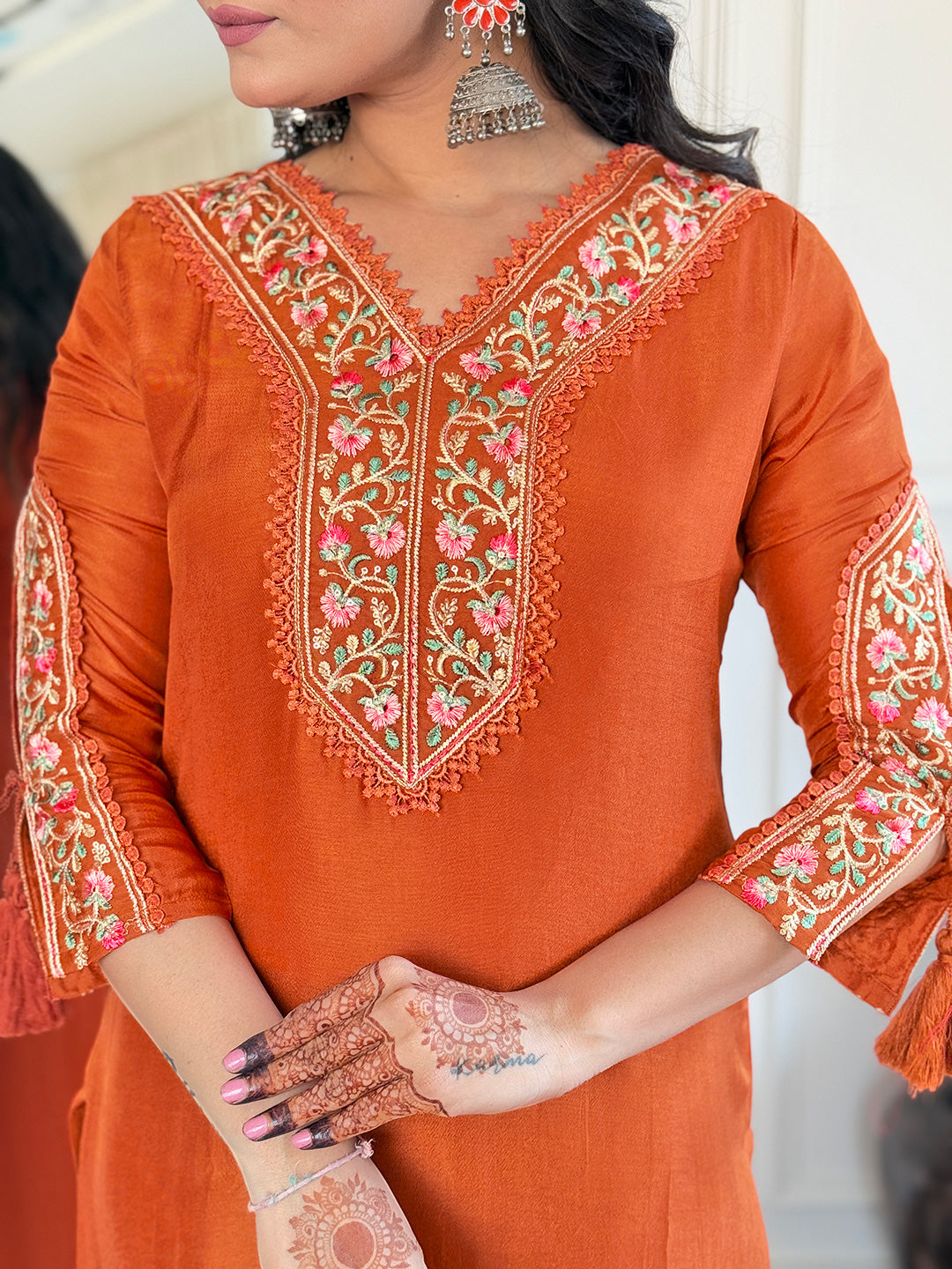 The52 Beautiful Women's Thread work Viscose Fabric Straight Kurta, Pant and Dupatta Set - Distacart
