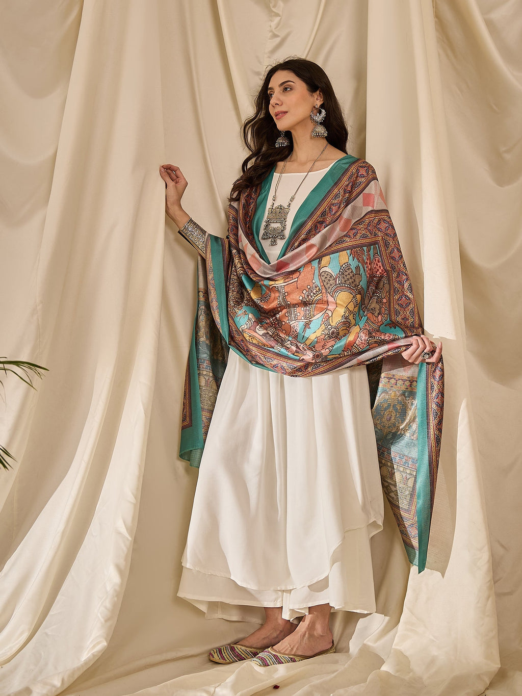 InWeave White Strappy Rama Green Dupatta Set