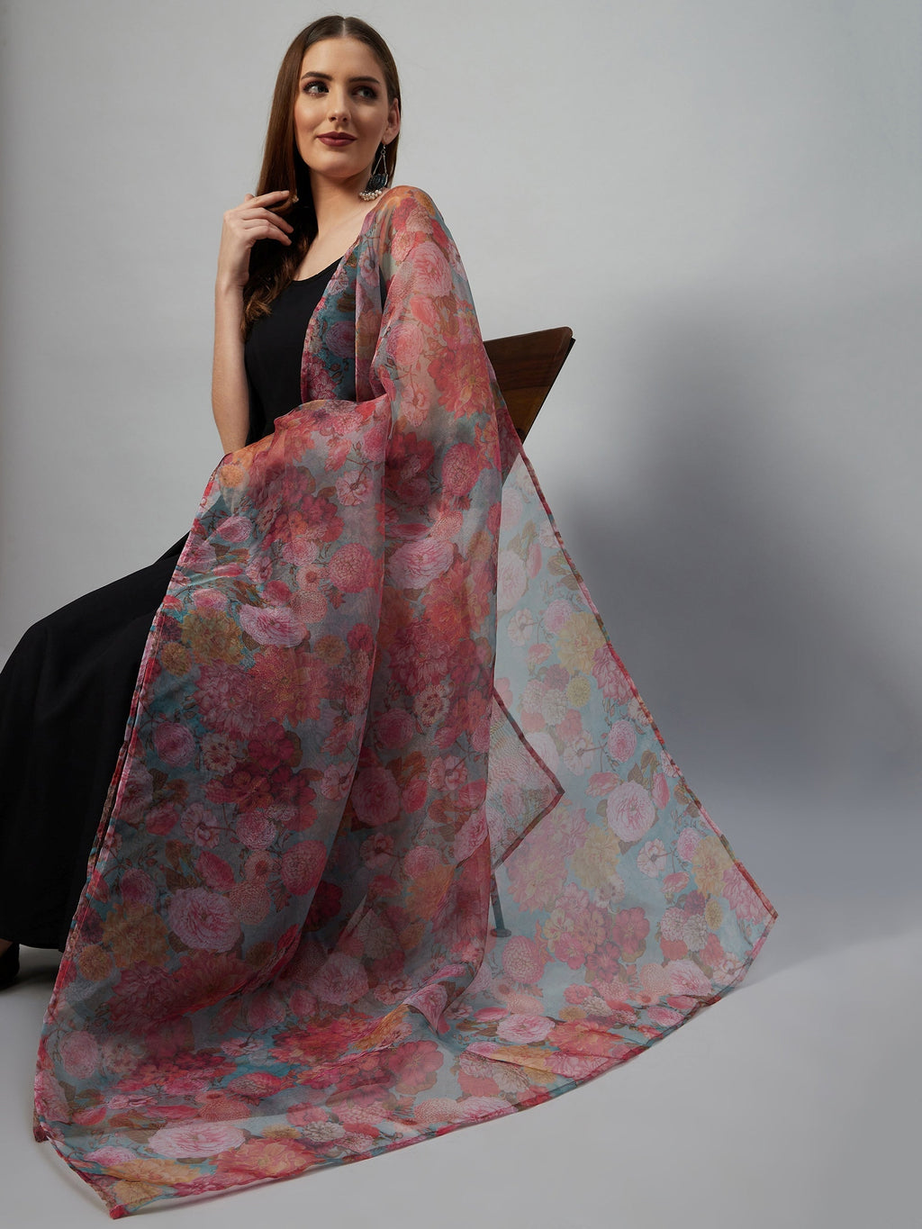InWeave Black Strappy Set With Green Organza Dupatta