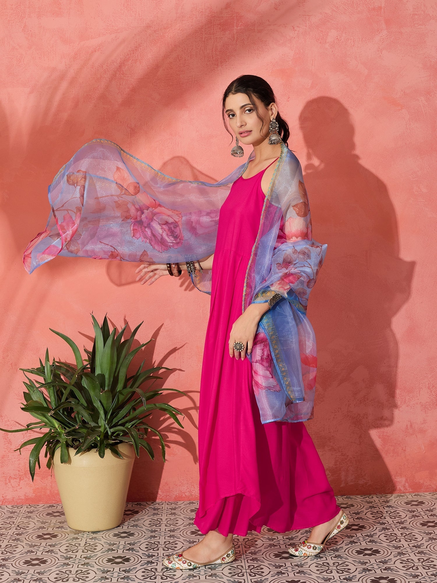 InWeave Fuchsia Strappy Set With Blue Fuchsia Organza Dupatta