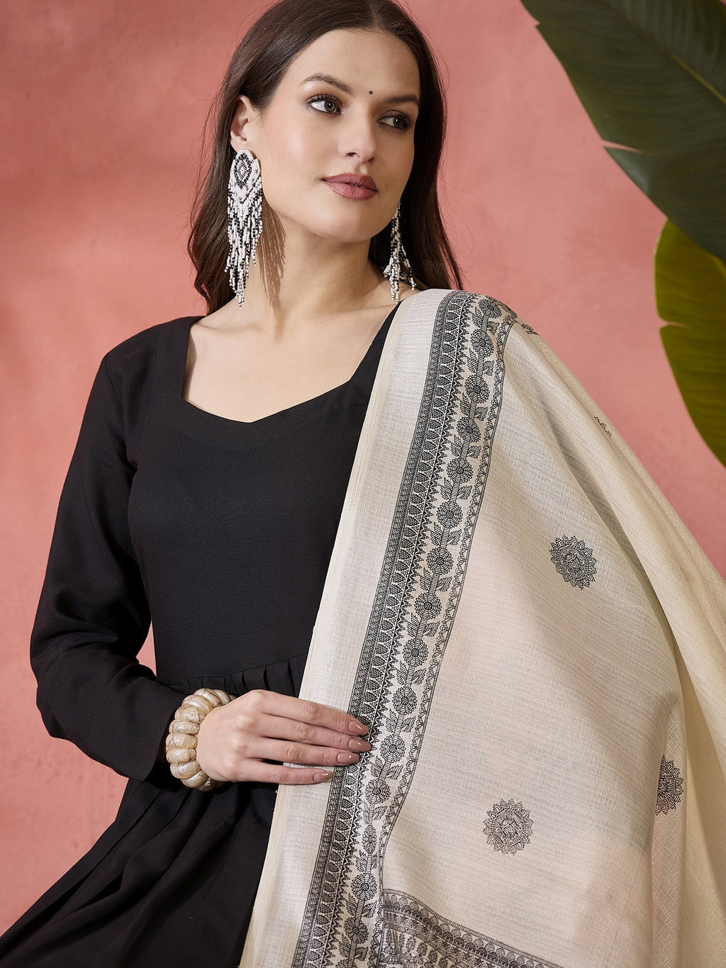 InWeave Black Sweetheart Kurta With Dupatta