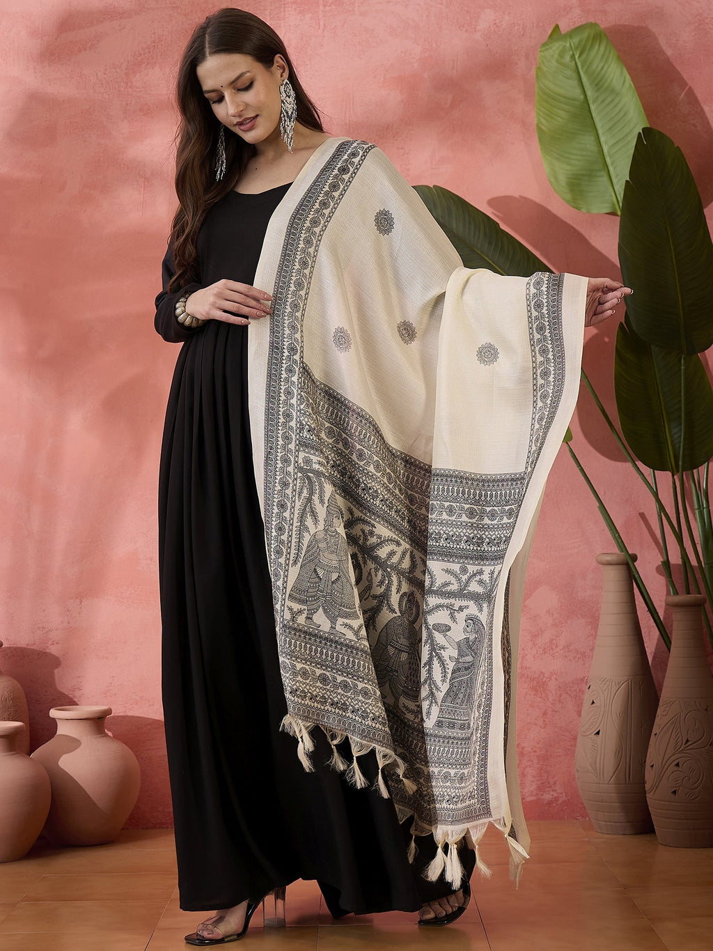 InWeave Black Sweetheart Kurta With Dupatta