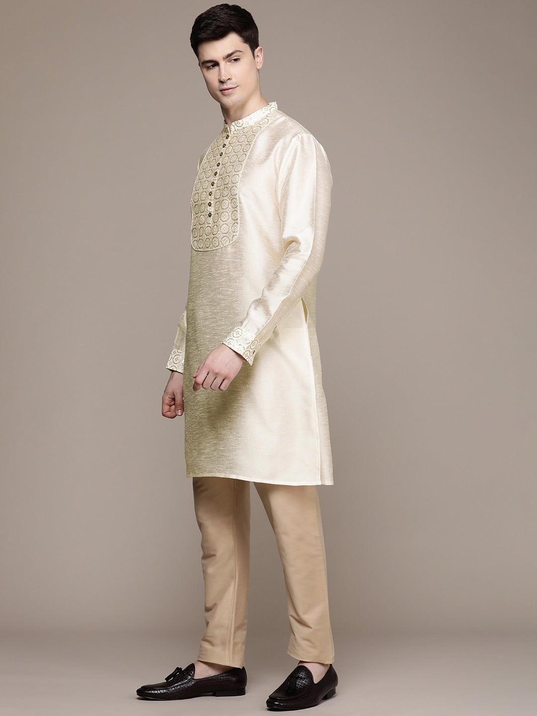 House of Pataudi Ethnic Motifs Yoke Design Sequinned Jashn Kurta