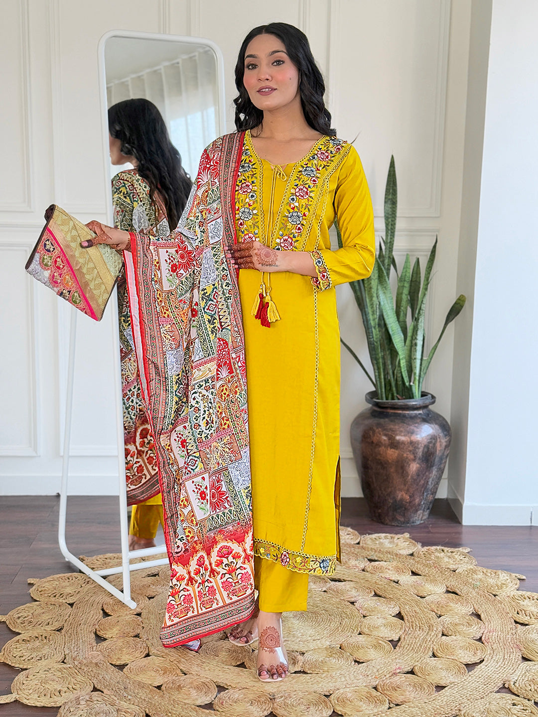 The52 Beautiful Women's Thread work Viscose Fabric Straight Kurta, Pant and Dupatta Set - Distacart