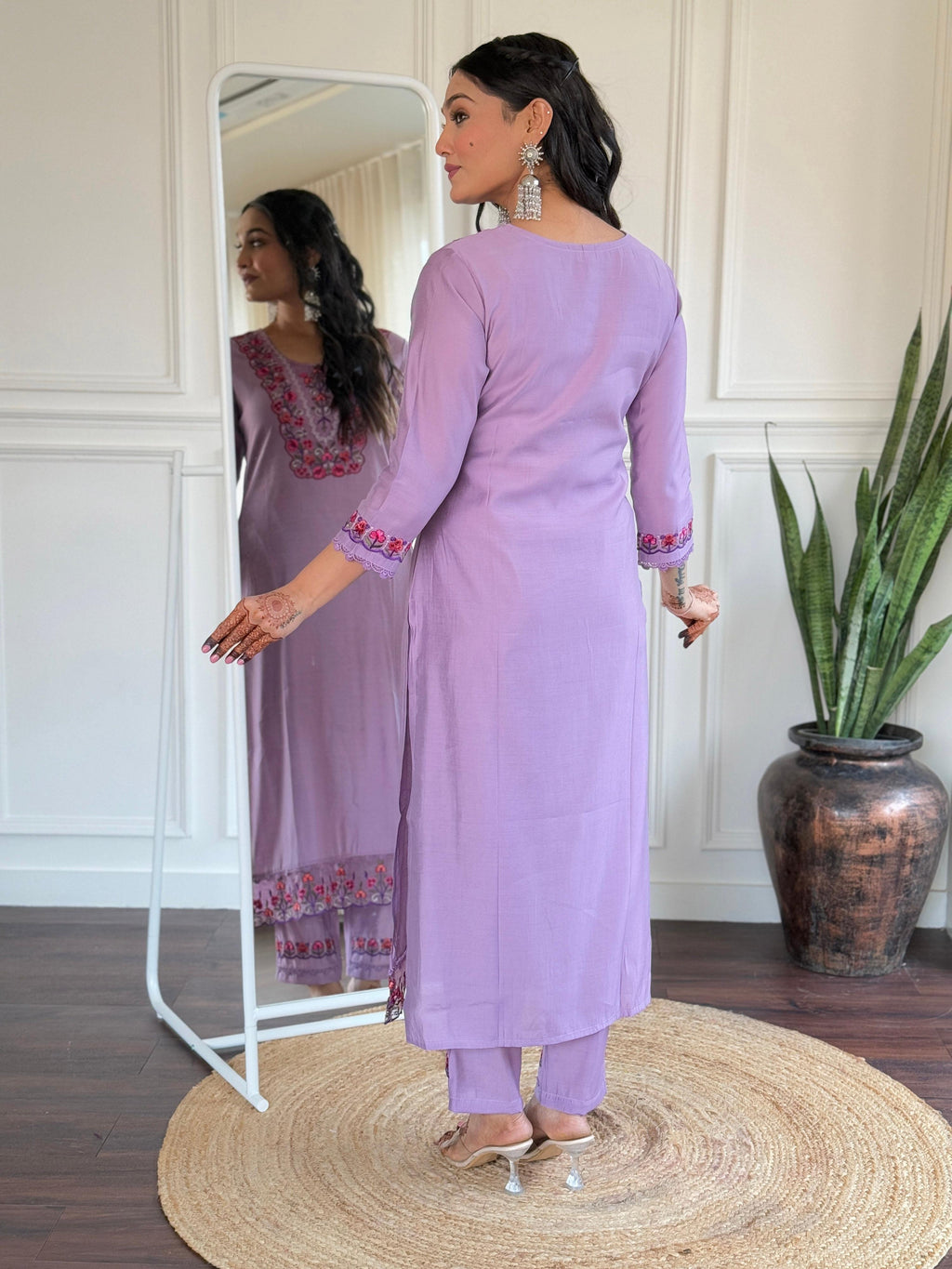 The52 Beautiful Women's Thread work Viscose Fabric Straight Kurta, Pant and Dupatta Set - Distacart