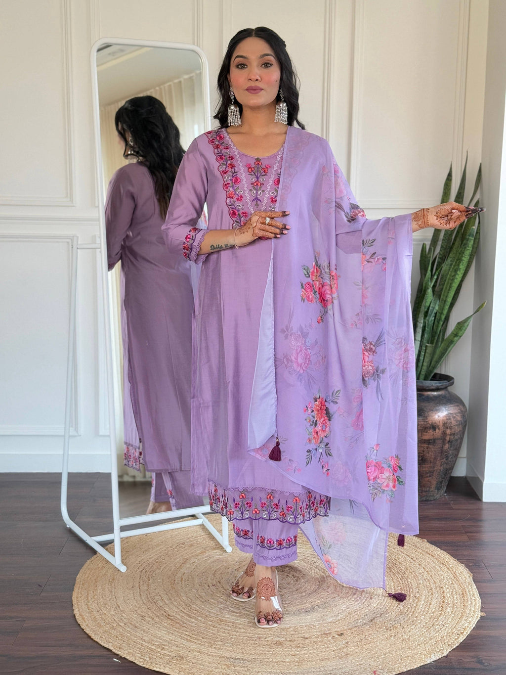 The52 Beautiful Women's Thread work Viscose Fabric Straight Kurta, Pant and Dupatta Set - Distacart