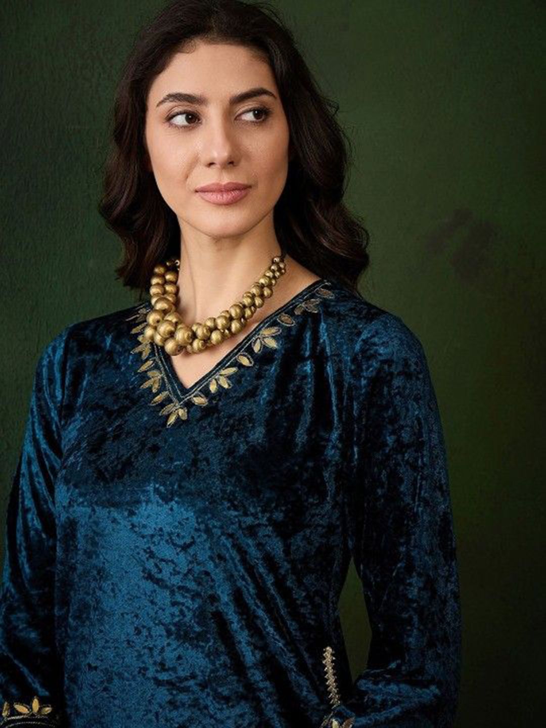 Sangria Yoke Design Velvet Straight Kurta