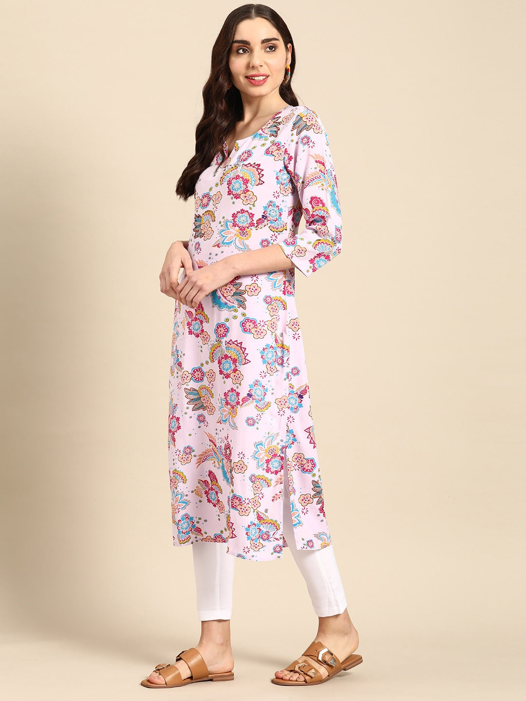 Sangria Women Floral Printed Sequinned Kurta