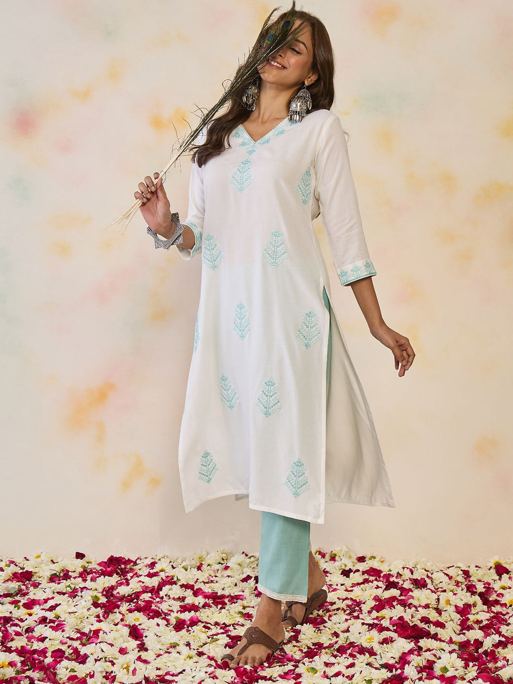Indo Era Women Ethnic Motifs Embroidered Sequinned Floral Kurta - Distacart