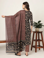 Yufta Piping On Yoke Floral Print Black Cotton Kurta Set With Dupatta Set