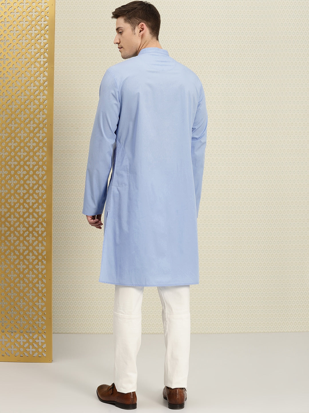 House of Pataudi Men Blue Solid Straight Kurta