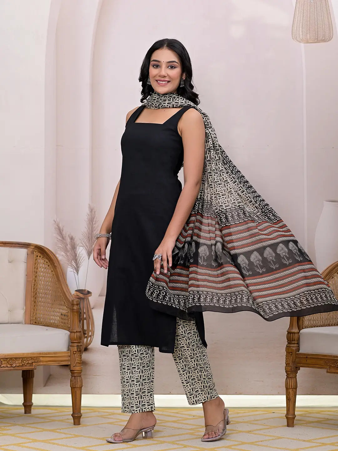 Yufta Black & Beige Pure Cotton Straight Kurta Dupatta Set
