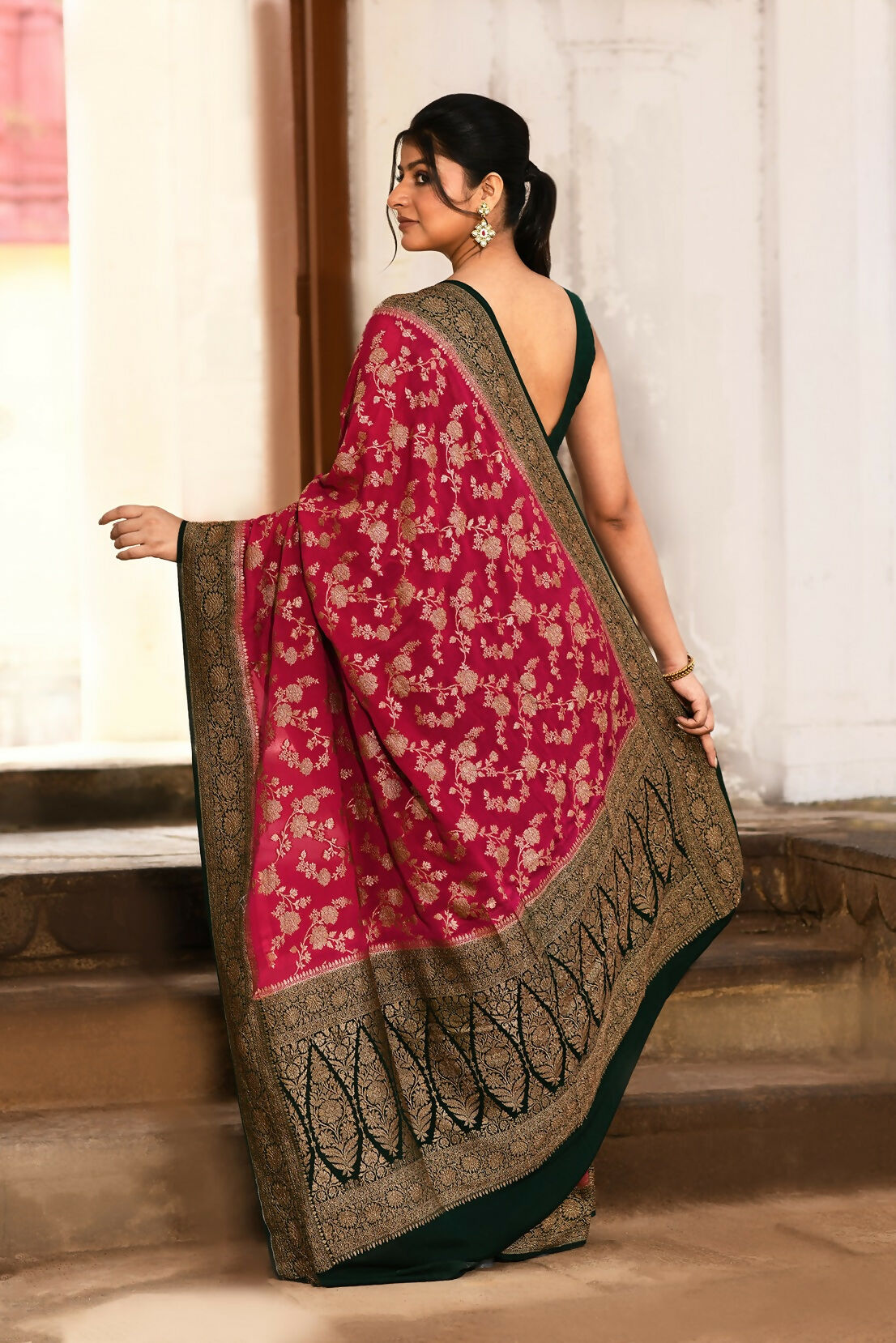 Joban Fashion Hot Pink Crepe Chiffon Pure Handloom Banarasi Silk Saree