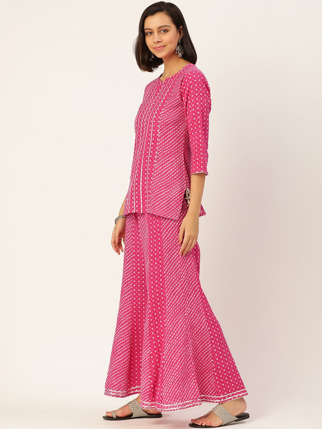 HERE&NOW Women Pink Leheriya Printed Pure Cotton Kurti With Palazzo And Dupatta