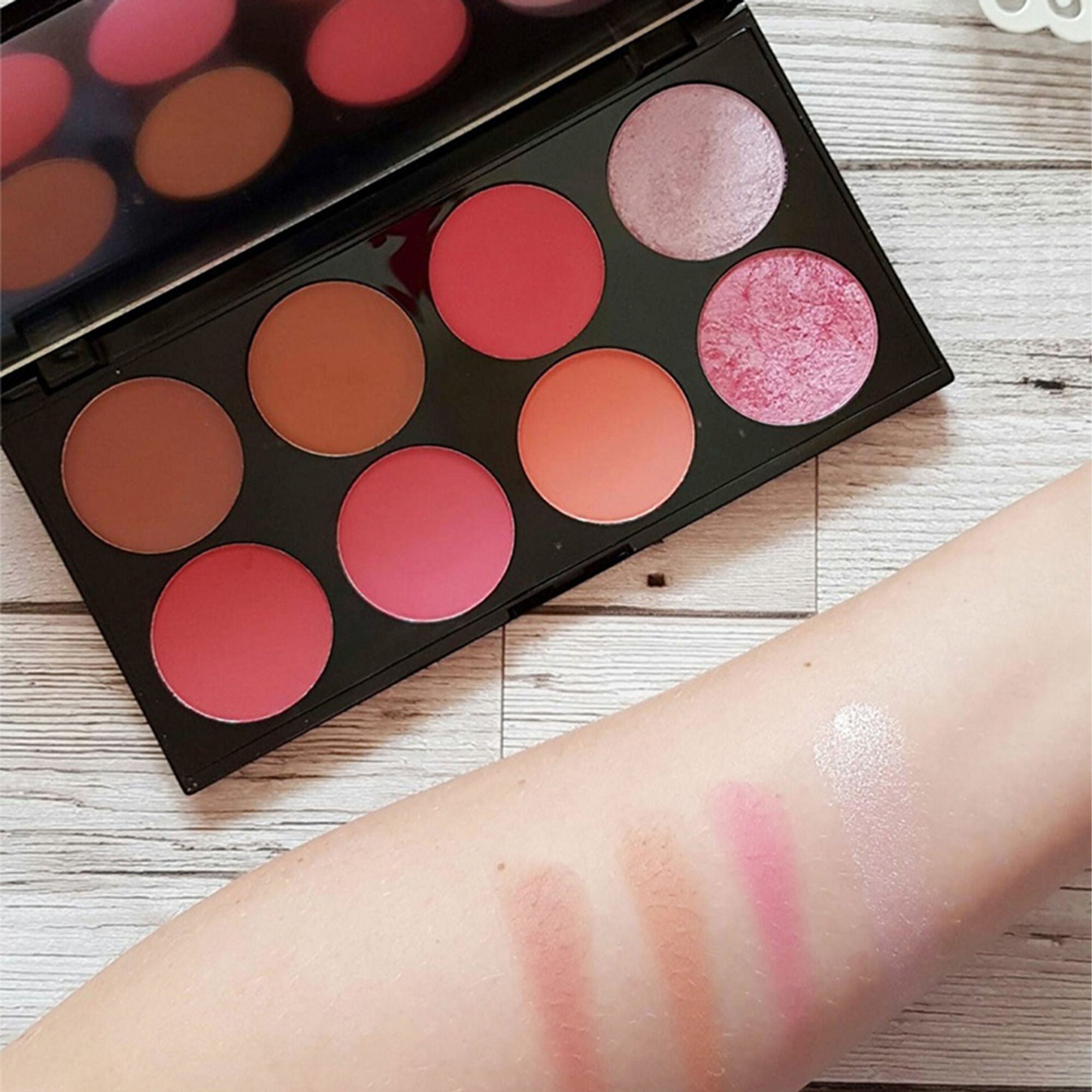 Makeup Revolution Ultra Blush and Contour Palette - Sugar And Spice