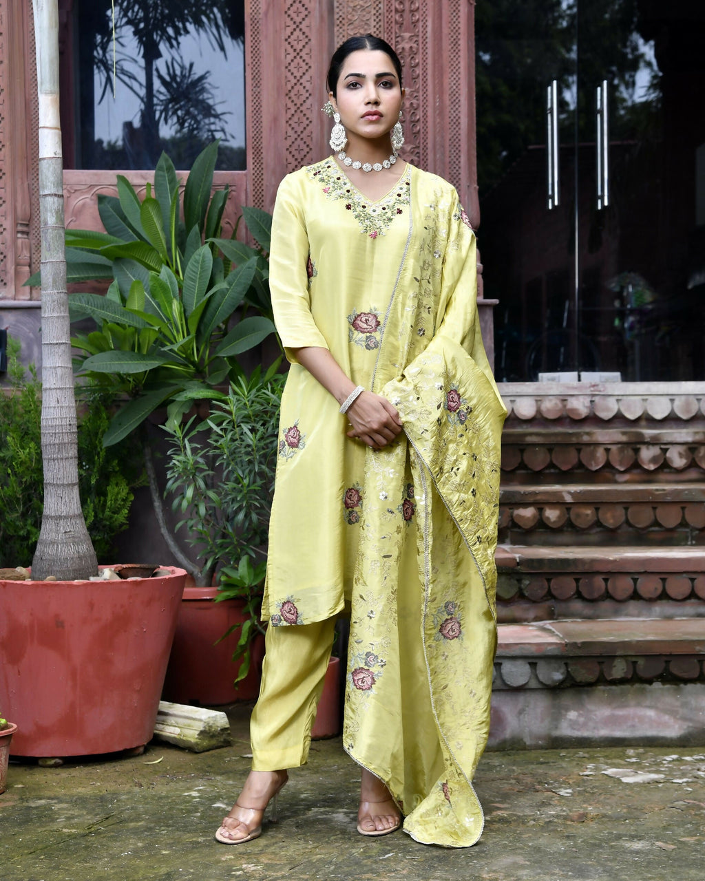 Vaasva Women's Tissue Silk Emboidered Suit Set With Solid Pant & Solid Embroidered Dupatta