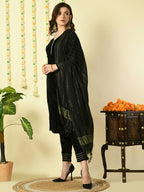 Myshka Women's Black Velvet Kurta & Trousers With Dupatta Party Sets
