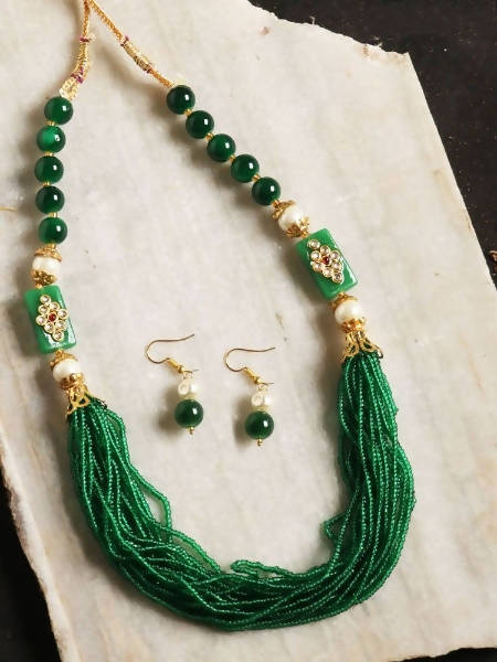 Mominos Fashion Johar Kamal Women's Green Beads Pearls Gold-Polished Jewellery Set