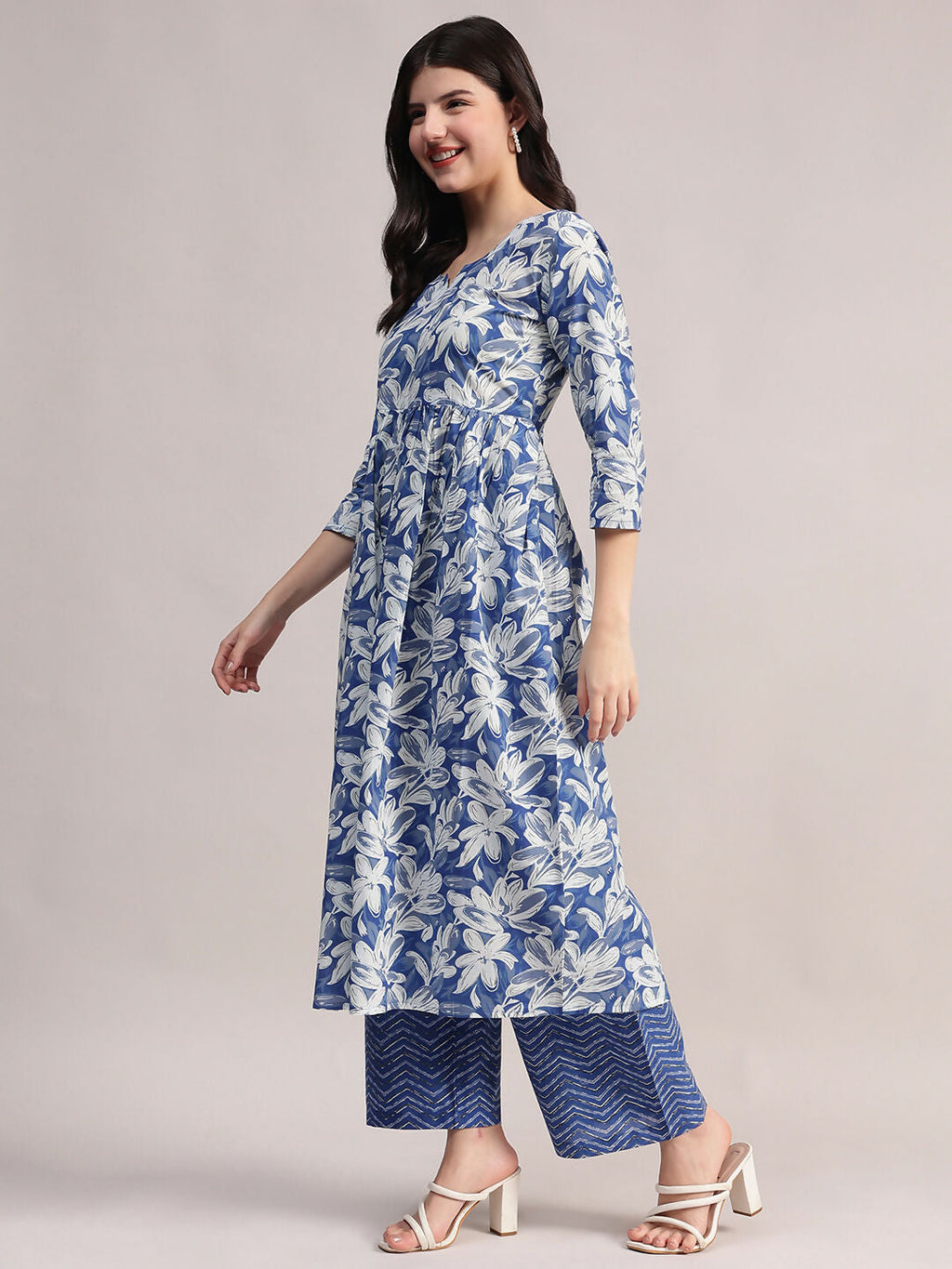 Aavyora Women's Blue Floral Printed Cotton Kurta with Chevron Pattern Palazzo Set
