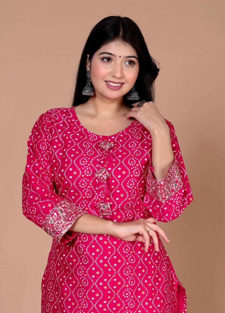 Miravan Women's Plus Size Pink Bandhani Pakistani Straight Kurti
