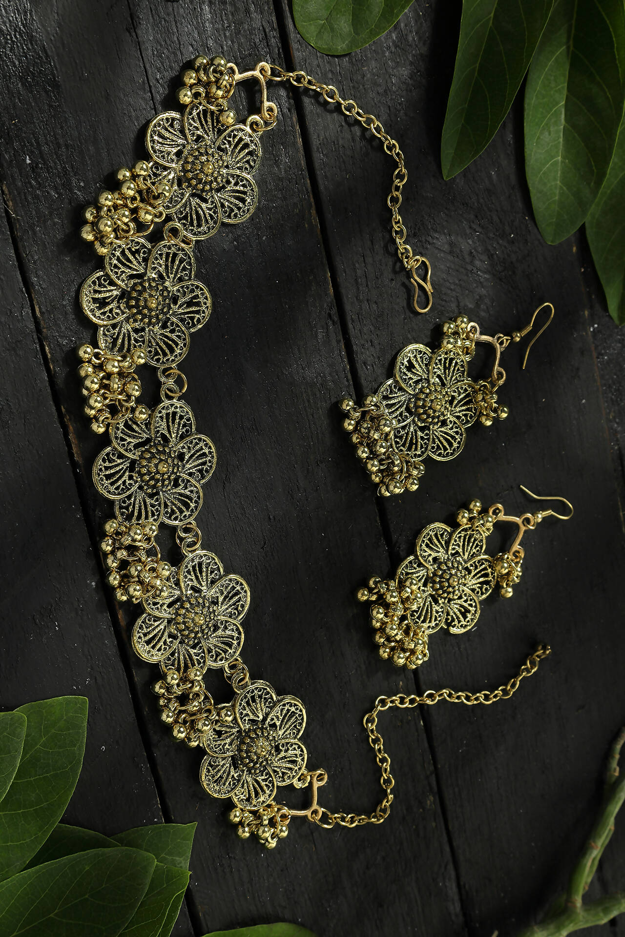 Mominos Fashion Johar Kamal Golden-Plated Brass Finish Floral Desgin Choker For Women - Distacart