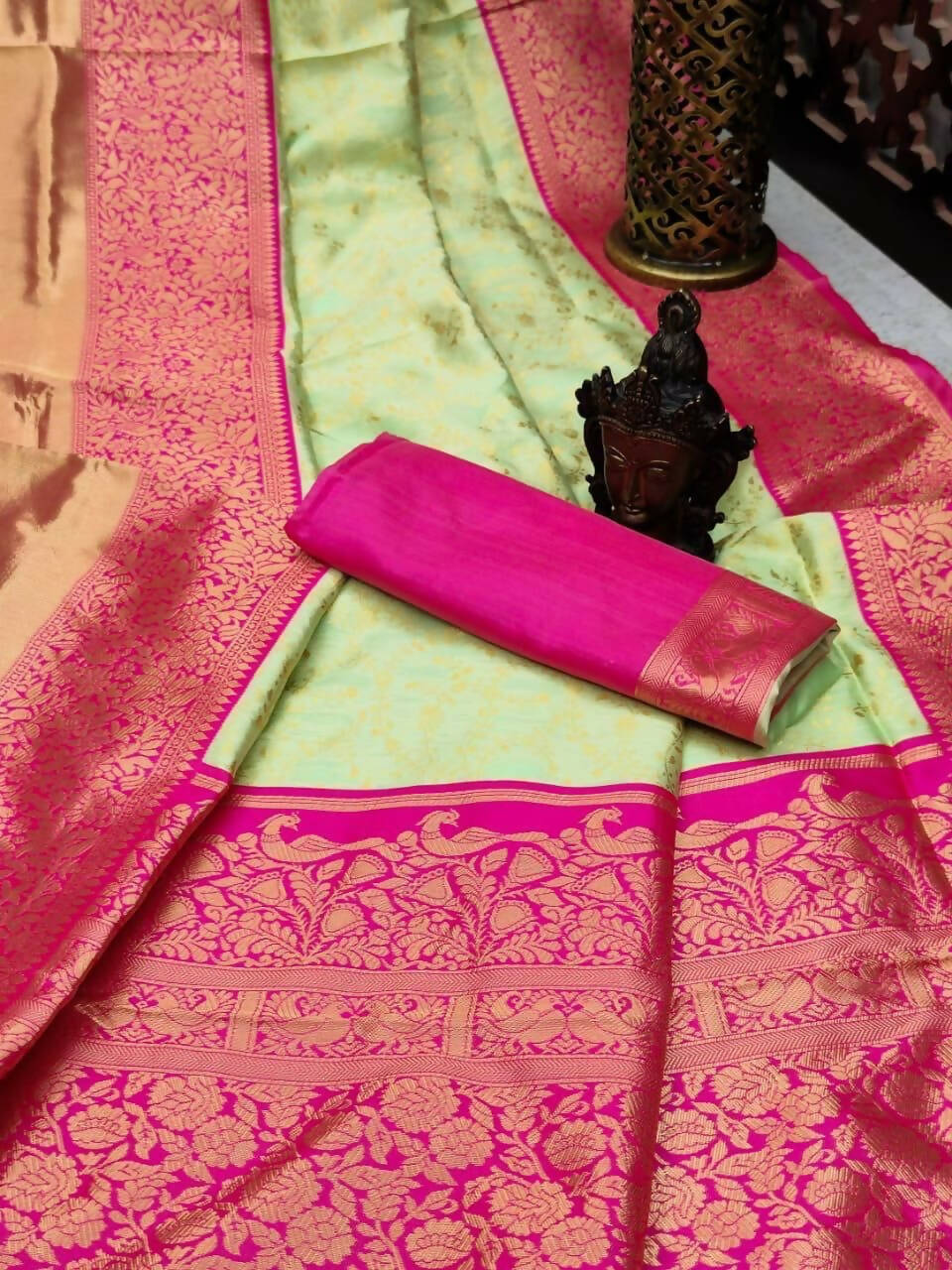 DEIANA'S Beautiful Designer Golden zari Soft Lichi Silk Saree - Pista