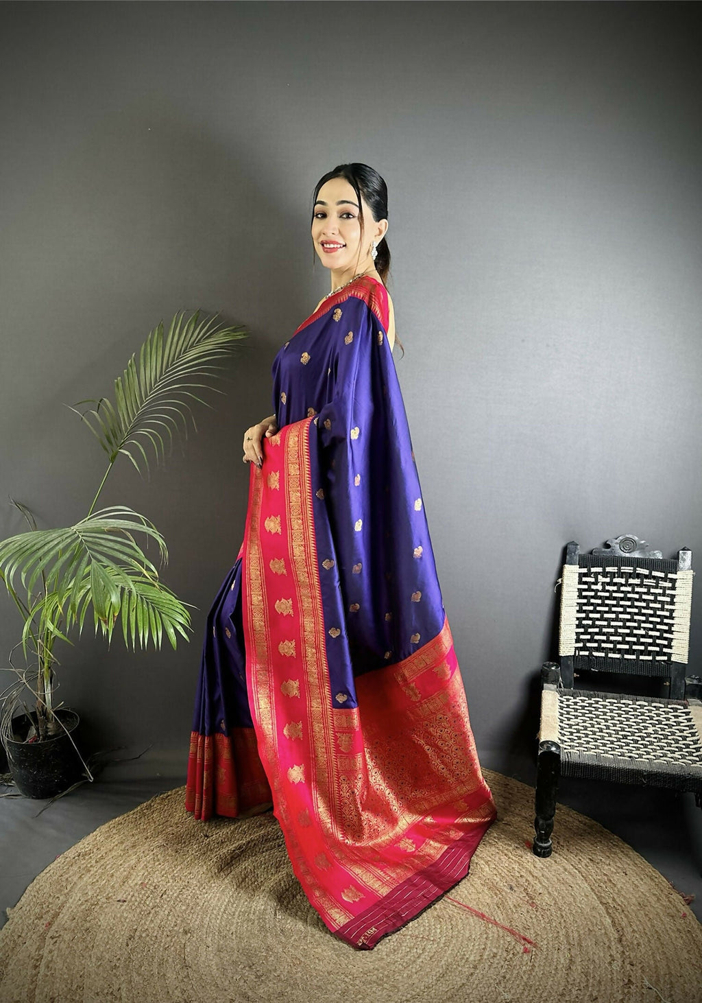 Joban Fashion Navy Blue Banarasi Soft Silk Woven Butti Saree - Distacart